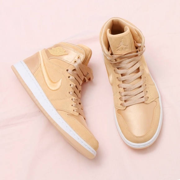 Nike Shoes - Nike Air Jordan 1 Retro HIGH Summer of HIGH - Rare